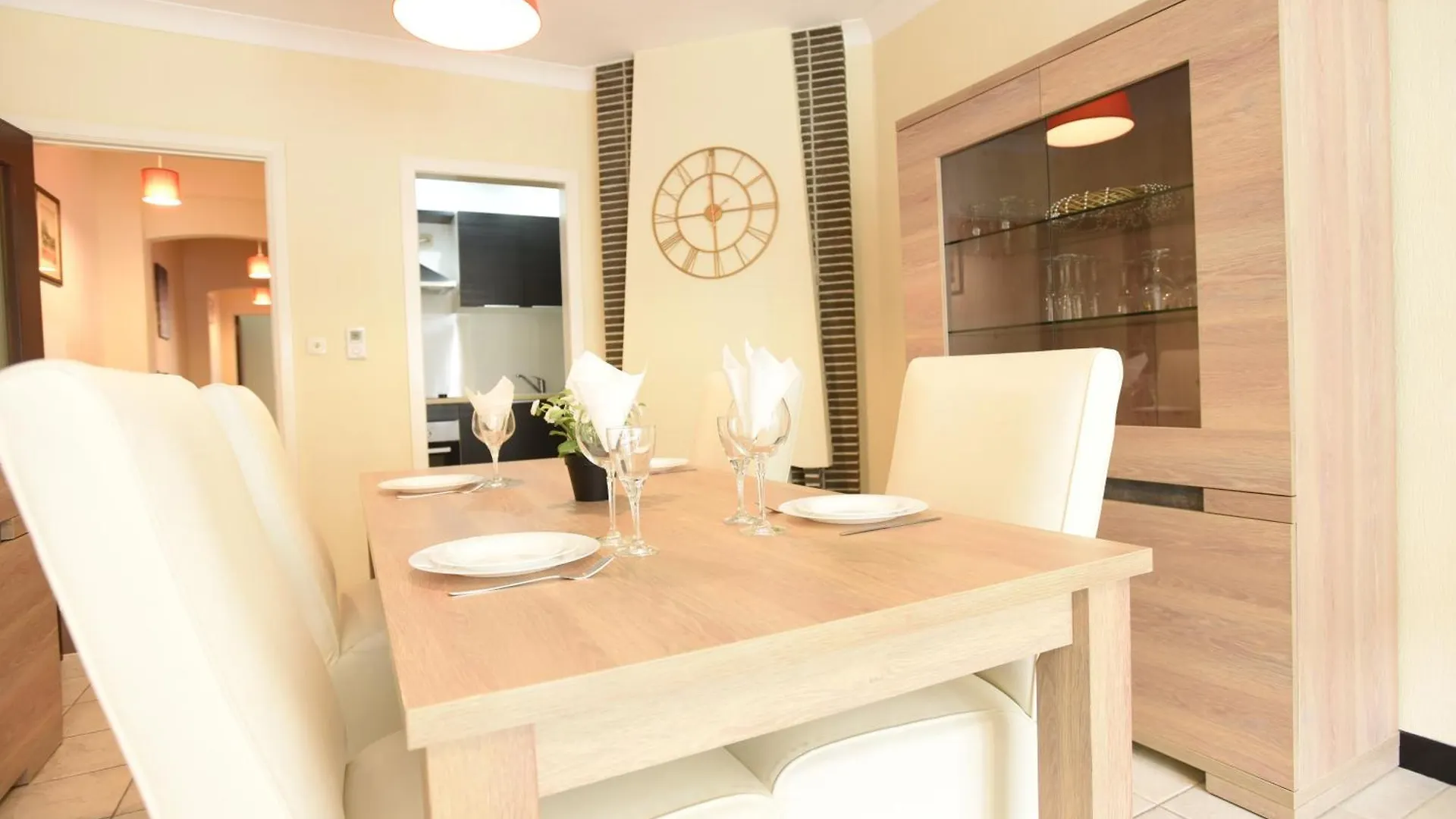 Superbe Appartement A Oostende A Partir De 36 Par Nuit 0*, Ostend